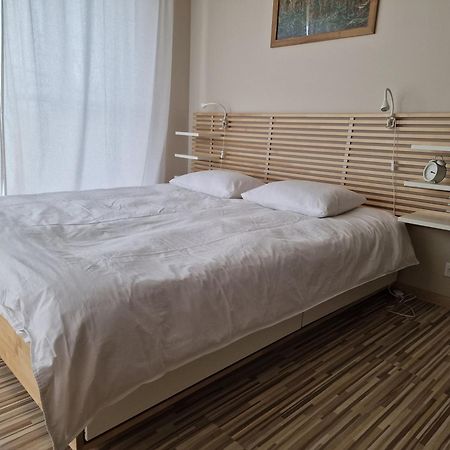 Apartgolf Sobienie Krolewskie Sobienie Szlacheckie Buitenkant foto