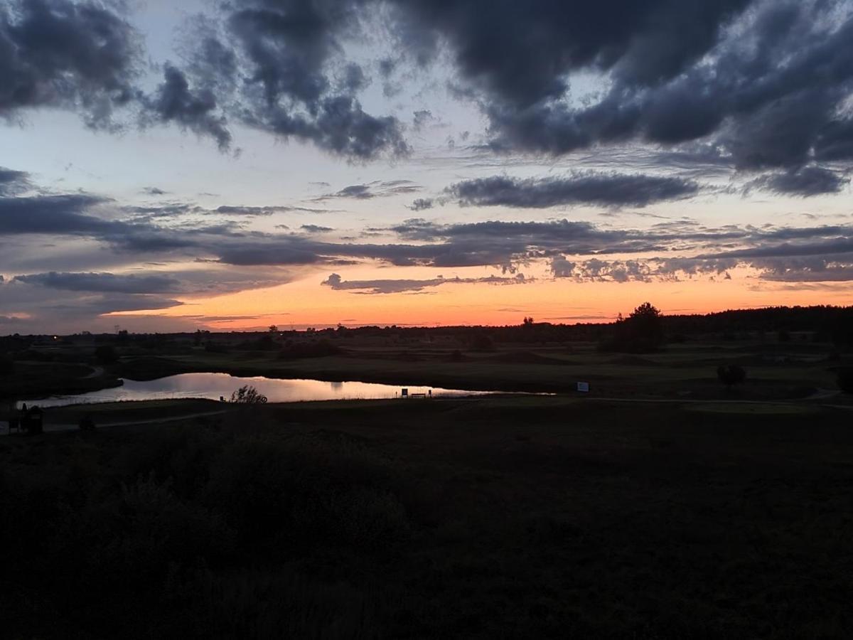 Apartgolf Sobienie Krolewskie Sobienie Szlacheckie Buitenkant foto