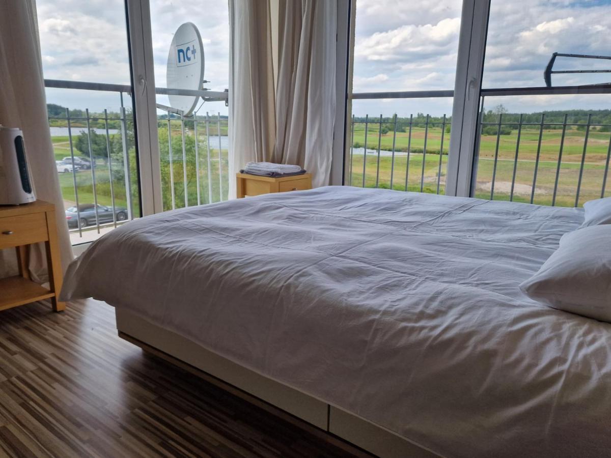 Apartgolf Sobienie Krolewskie Sobienie Szlacheckie Buitenkant foto