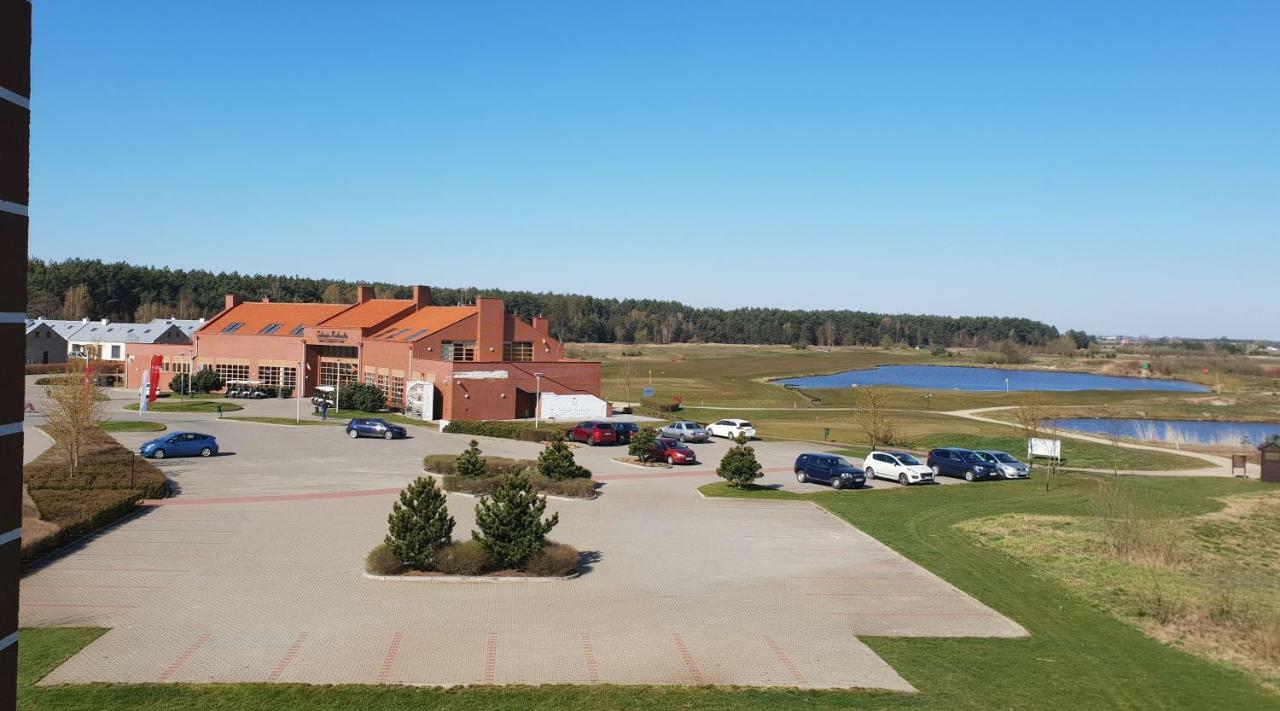 Apartgolf Sobienie Krolewskie Sobienie Szlacheckie Buitenkant foto